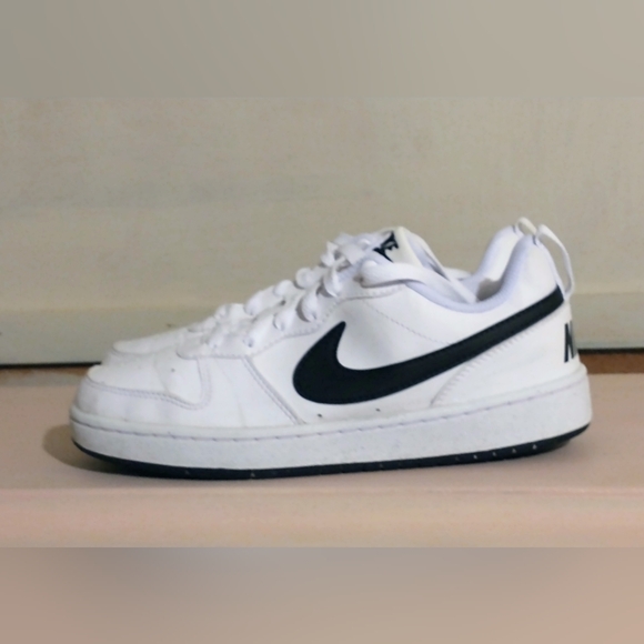 Nike Court Borough Low - Picture 1 of 4